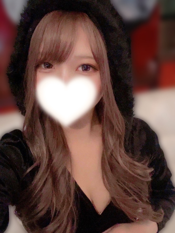 椎名かれん